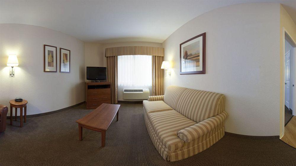 Candlewood Suites Pearland, An Ihg Hotel Room photo